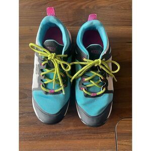 Keen Multicolored Tennis Shoes Woman’s Size 7.5 Konnectfit